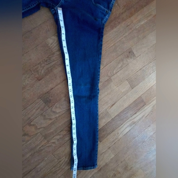 Levi Mid Rise Medium Dark Wash Skinny Jeans 14 Regular - Picture 10 of 13